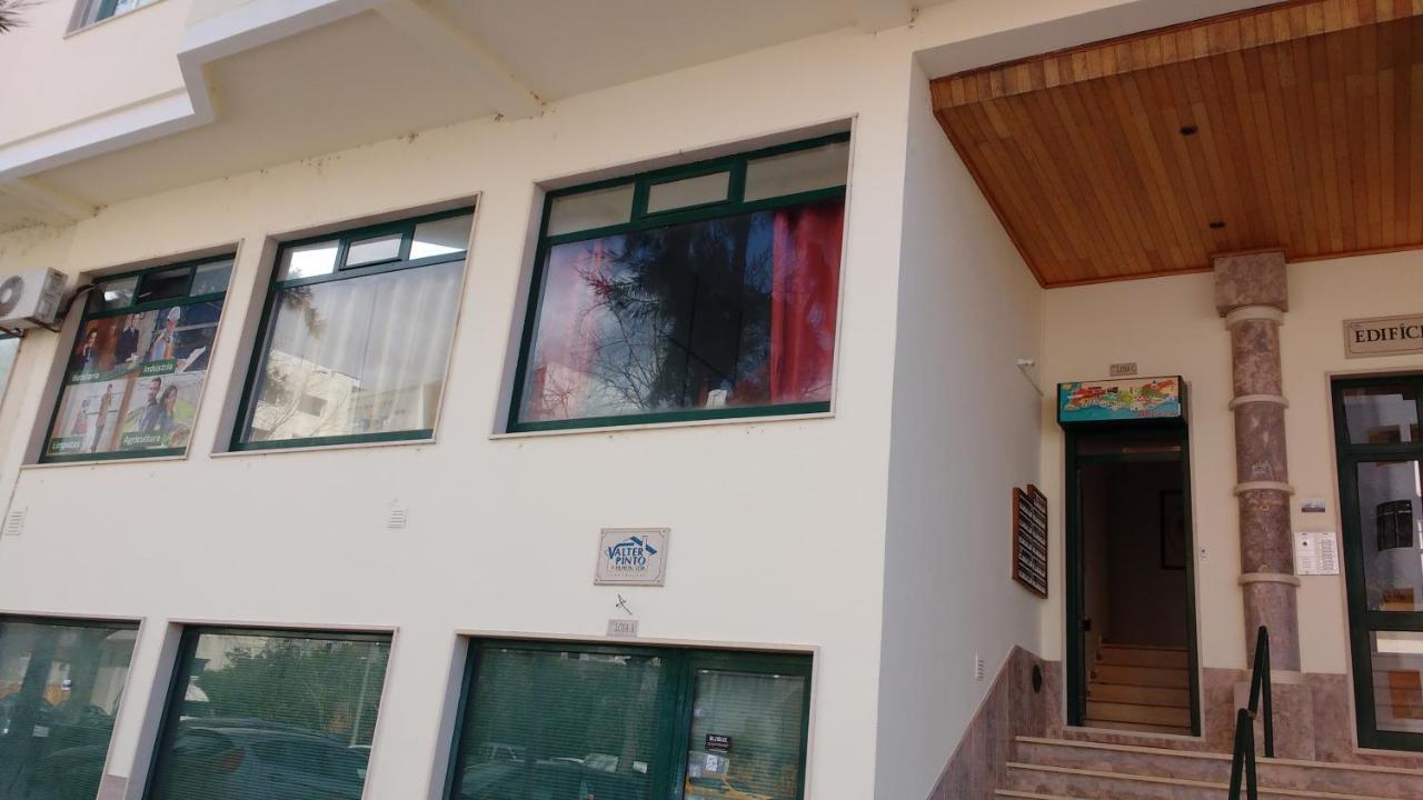 Melaya Budget Hostel Фару Екстер'єр фото