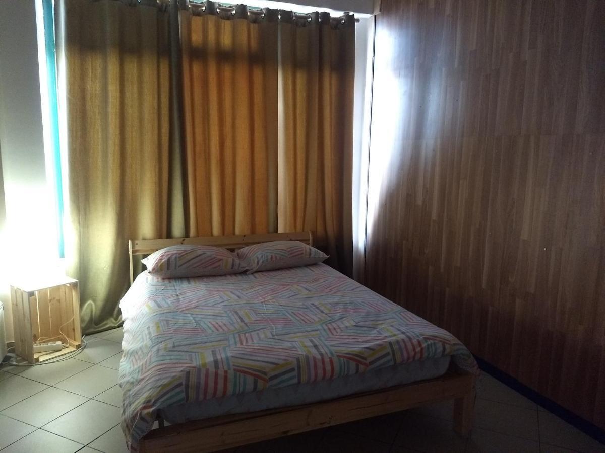 Melaya Budget Hostel Фару Екстер'єр фото